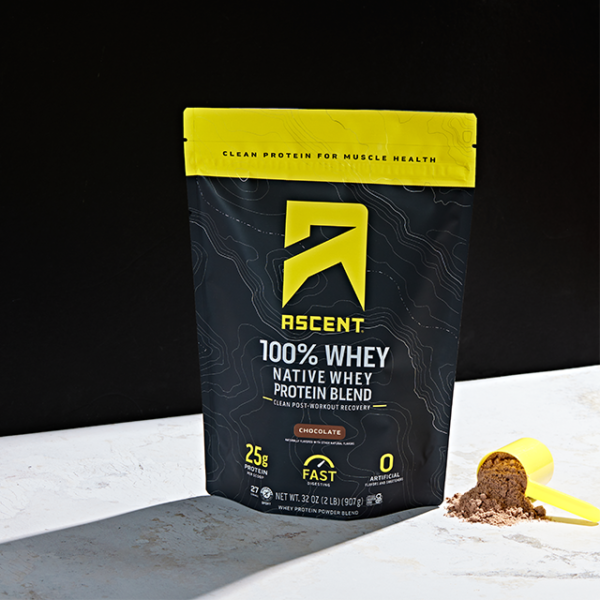 Bolsa de 2 lb de Ascent Native Fuel Whey Protein, Chocolate